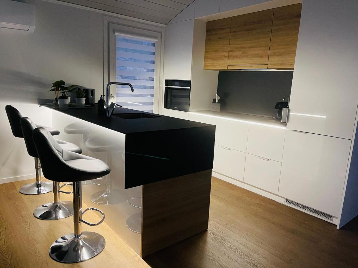 Voralpen Lodge - Ferienhaus Mit Gym & Wellnessbereich Traisen Zewnętrze zdjęcie